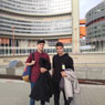 imon Kry a Luk Fajna v areli OSN vo Viedni  nmestie medzi budovami s vlajkami jednotlivch ttov