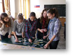 Týždeň vedy a techniky na Slovensku 2012 – Škola trochu inak 2012 - Žiaci tvoria detské kaligramy - hry so slovami