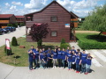 Trieda II.A � Vierka team pred chatkou