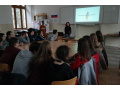 �iaci sleduj� prezent�ciu zahrani�n�ch lektorov � Nas�a z Ruska a Rafael z Braz�lie