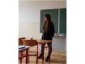 �iak na hodine angli�tiny prezentuje zvolen� predmet