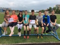 Spolo�n� fotka v�azn�ch dru�stiev s diplomami a poh�rmi