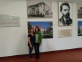 Dve pedagogiky z rakskej partnerskej koly vo vestibule koly