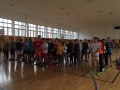 �iaci nast�pen� v telocvi�ni po�as organiza�n�ch pokynov