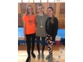 Spolo�n� fotografia diev�at s medailami: 1. miesto - Kozolkov�, 2. miesto - Sol�ianska, 3. miesto - Dubcov�