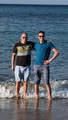 s mojim adoptívnym bratom z Nemecka - Matthiasom po kolená v mori
