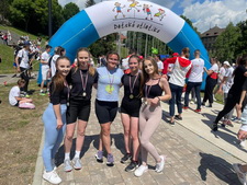 Gymnazisti na Olympijskom dni det� s EYOF v Banskej Bystrici