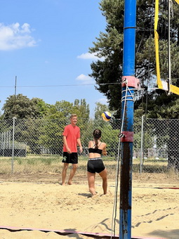 Turnaj v pl�ovom volejbale