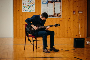 T. La�t�k - el. gitara