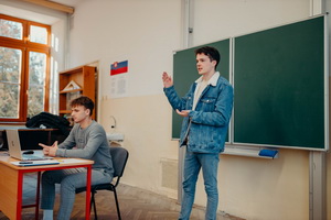 De� otvoren�ch dver�