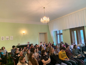 Exkurzia s prv�kmi do Arbor�ta Mly�any