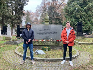 Exkurzia za odmenu - M�zeum slovenskej dediny SNM, N�rodn� cintor�n v Martine