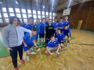 �tudenti z Gymn�zia Janka Kr�a majstrami okresu S� Zlat�ch Moraviec vo florbale