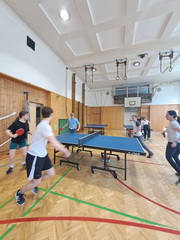 Gymn�zium Janka Kr�a v Jind�ichovom Hradci