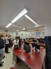 Gymn�zium Janka Kr�a v Jind�ichovom Hradci