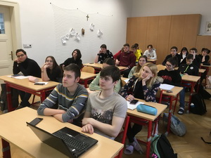 Gymn�zium Janka Kr�a v Jind�ichovom Hradci