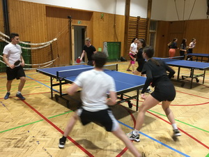 Gymn�zium Janka Kr�a v Jind�ichovom Hradci