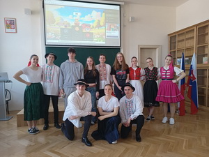 Gymn�zium Janka Kr�a v Jind�ichovom Hradci