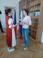 Gymn�zium Janka Kr�a v Jind�ichovom Hradci