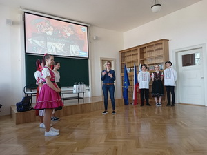 Gymn�zium Janka Kr�a v Jind�ichovom Hradci