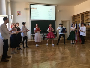 Gymn�zium Janka Kr�a v Jind�ichovom Hradci