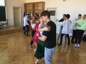 Gymn�zium Janka Kr�a v Jind�ichovom Hradci