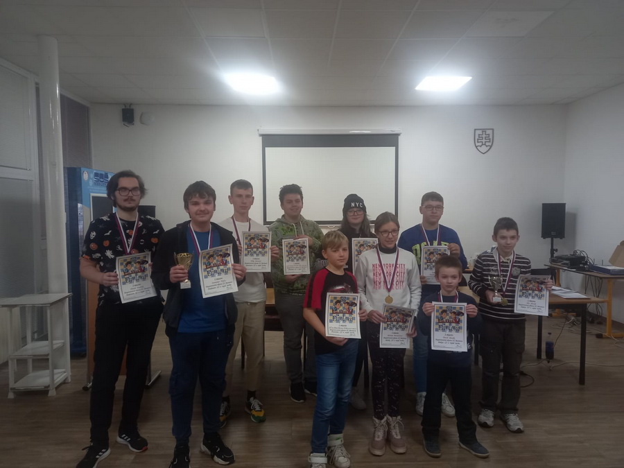 Majstrovstv� okresu v �achu