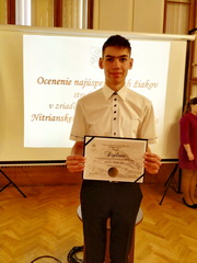 Ocenenie n�ho �tudenta J�na Adamca Predsedom Nitrianskeho samospr�vneho kraja