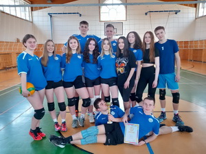 Z�skali sme postup do krajsk�ho kola vo volejbale