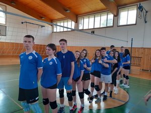 Z�skali sme postup do krajsk�ho kola vo volejbale