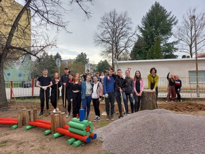 Realizujeme projekt ROOTS & SHOOTS