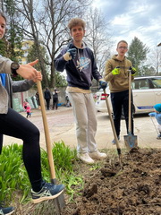 Realizujeme projekt ROOTS & SHOOTS