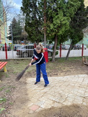 Realizujeme projekt ROOTS & SHOOTS