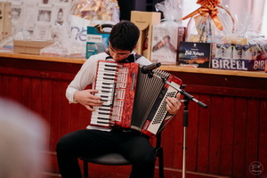 25. �kolsk� reprezenta�n� ples rodi�ov, priate�ov a�absolventov gymn�zia