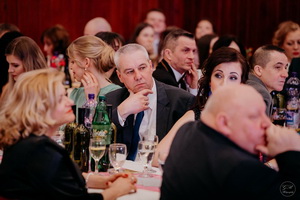 25. �kolsk� reprezenta�n� ples rodi�ov, priate�ov a�absolventov gymn�zia