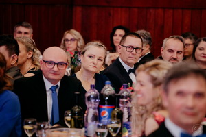 25. �kolsk� reprezenta�n� ples rodi�ov, priate�ov a�absolventov gymn�zia