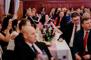 25. �kolsk� reprezenta�n� ples rodi�ov, priate�ov a�absolventov gymn�zia