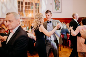 25. �kolsk� reprezenta�n� ples rodi�ov, priate�ov a�absolventov gymn�zia