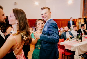 25. �kolsk� reprezenta�n� ples rodi�ov, priate�ov a�absolventov gymn�zia