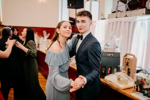 25. �kolsk� reprezenta�n� ples rodi�ov, priate�ov a�absolventov gymn�zia