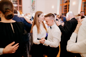 25. �kolsk� reprezenta�n� ples rodi�ov, priate�ov a�absolventov gymn�zia