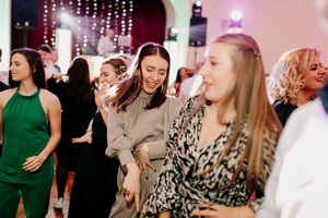 25. �kolsk� reprezenta�n� ples rodi�ov, priate�ov a�absolventov gymn�zia