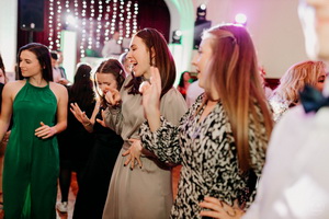 25. �kolsk� reprezenta�n� ples rodi�ov, priate�ov a�absolventov gymn�zia