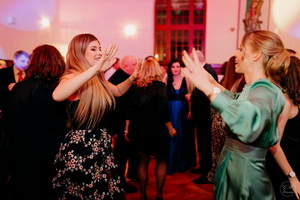 25. �kolsk� reprezenta�n� ples rodi�ov, priate�ov a�absolventov gymn�zia