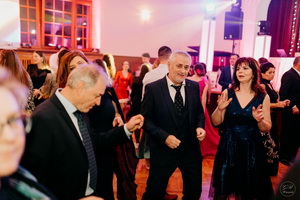 25. �kolsk� reprezenta�n� ples rodi�ov, priate�ov a�absolventov gymn�zia