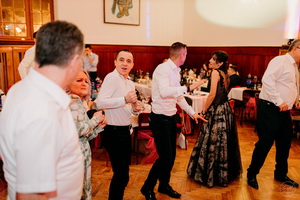 25. �kolsk� reprezenta�n� ples rodi�ov, priate�ov a�absolventov gymn�zia