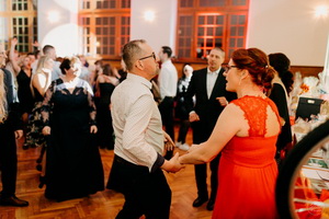 25. �kolsk� reprezenta�n� ples rodi�ov, priate�ov a�absolventov gymn�zia