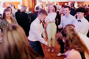 25. �kolsk� reprezenta�n� ples rodi�ov, priate�ov a�absolventov gymn�zia