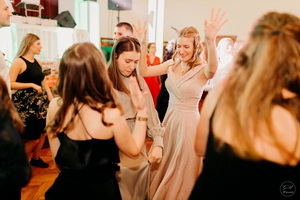 25. �kolsk� reprezenta�n� ples rodi�ov, priate�ov a�absolventov gymn�zia