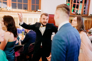 25. �kolsk� reprezenta�n� ples rodi�ov, priate�ov a�absolventov gymn�zia